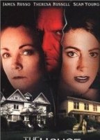The House Next Door (2002) Scènes de Nu