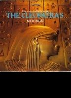 The Cleopatras scènes de nu