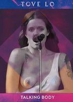 Talking Body (Live at Rock in Rio, Las Vegas) 2015 film scènes de nu