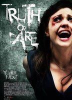 Truth or Dare 2012 film scènes de nu