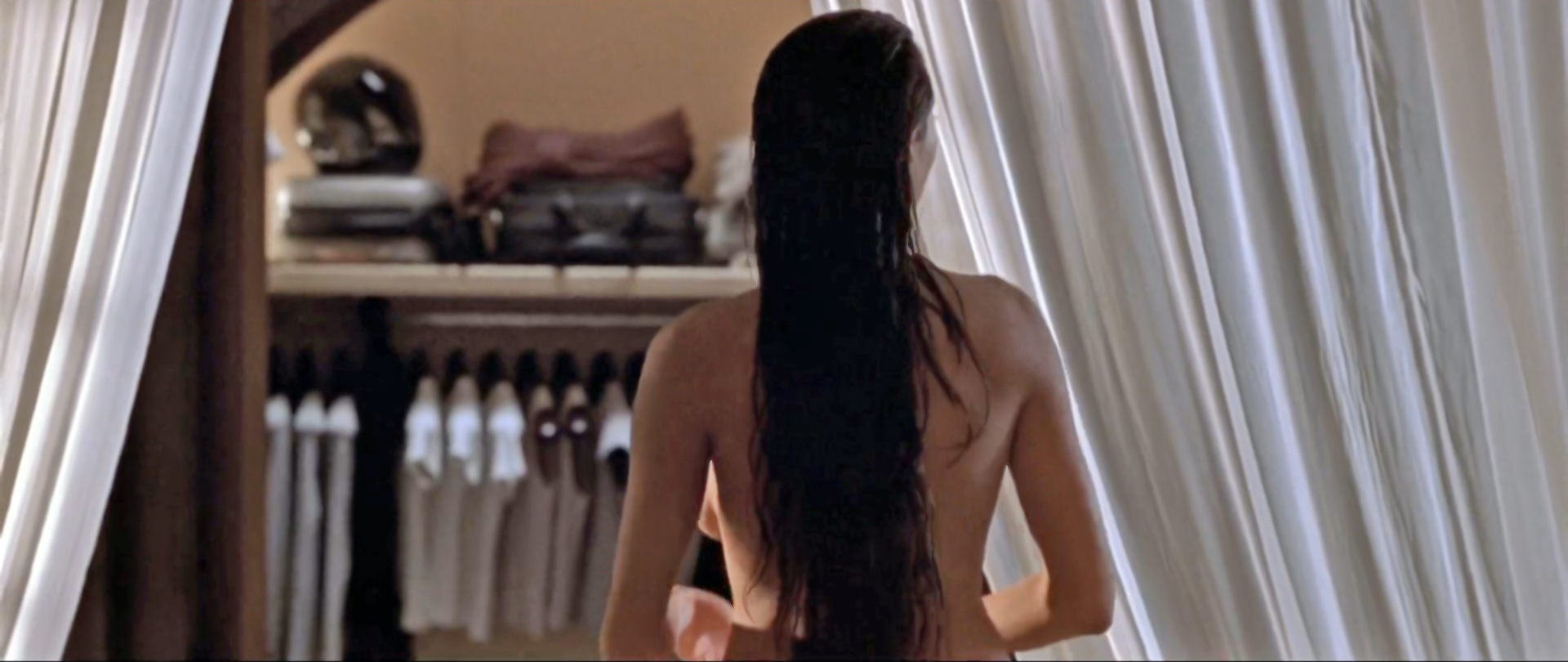 Angelina Jolie Lara Croft Nude 7