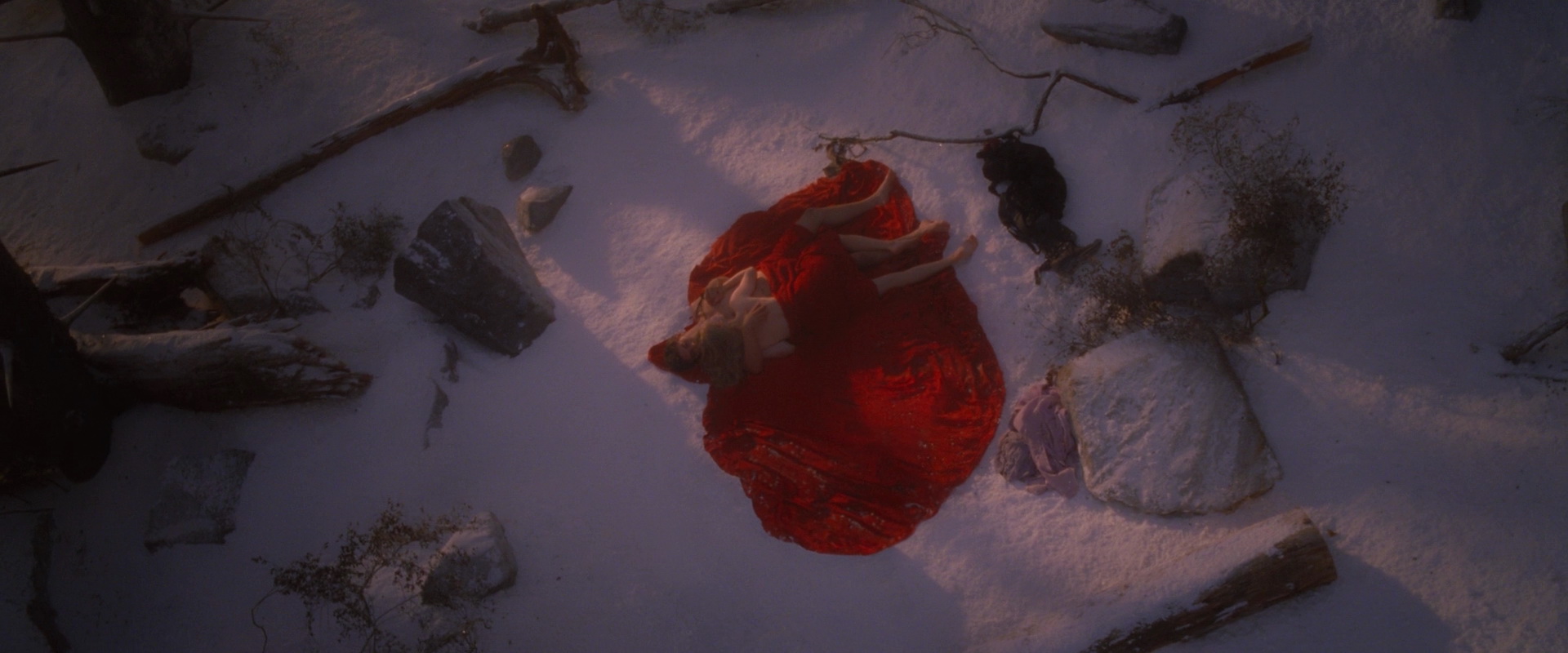 Amanda Seyfried Nue Dans Red Riding Hood 2011