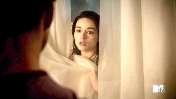 Crystal Reed Nude Pics Page 1