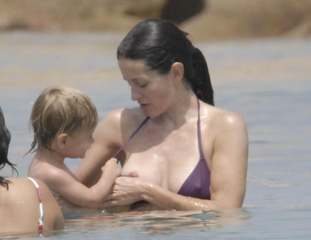 Courteney Cox Nue Dans Beach Babes