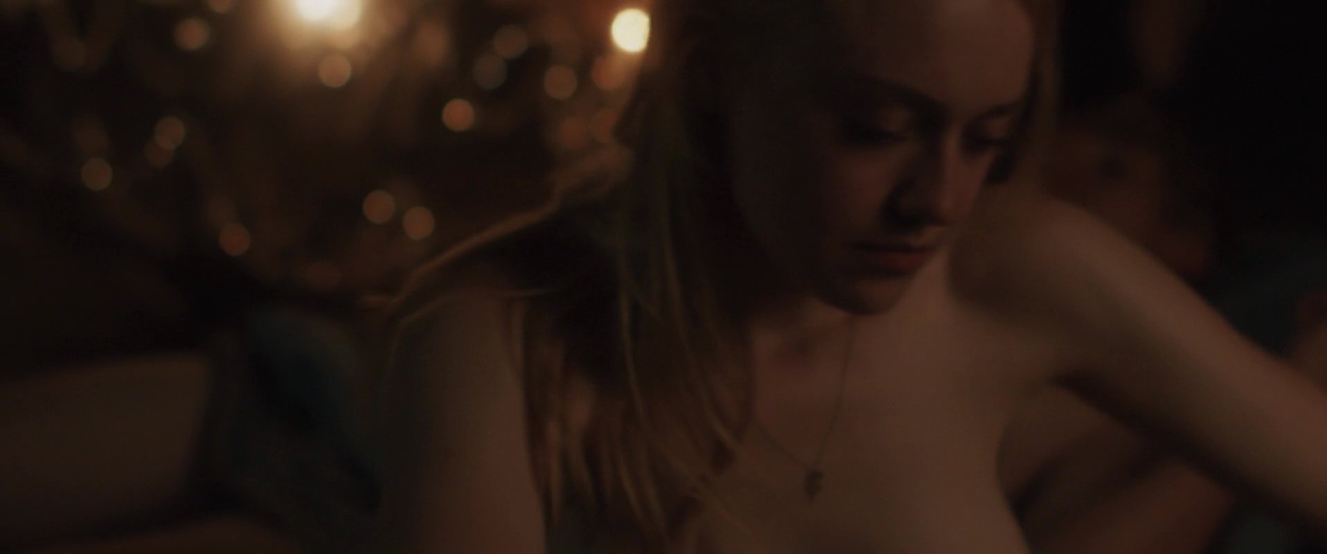 Dakota Fanning Nue Dans Very Good Girls