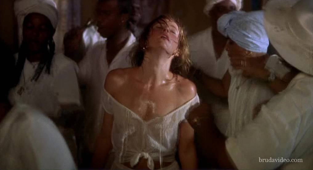 Jennifer Grey Nue Dans Tales From The Crypt Presents Ritual