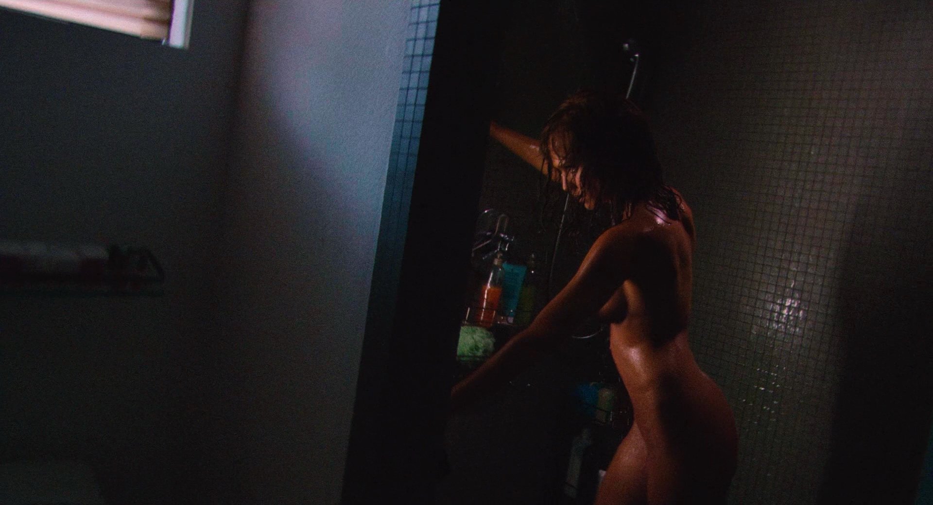 Jessica Alba nude pics.