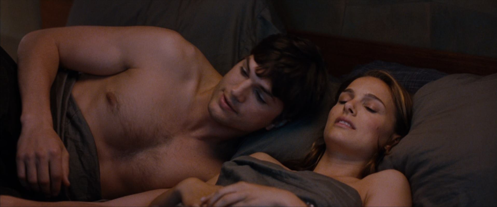 Natalie Portman Nue Dans No Strings Attached