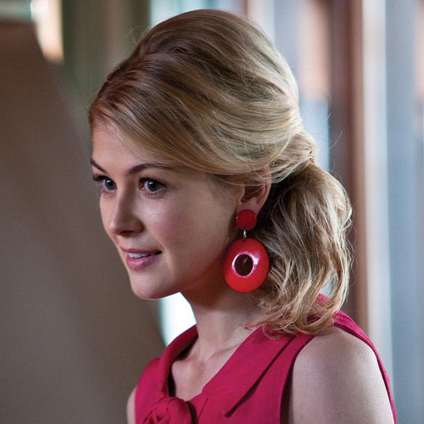 Rosamund Pike Nue Dans Made In Dagenham