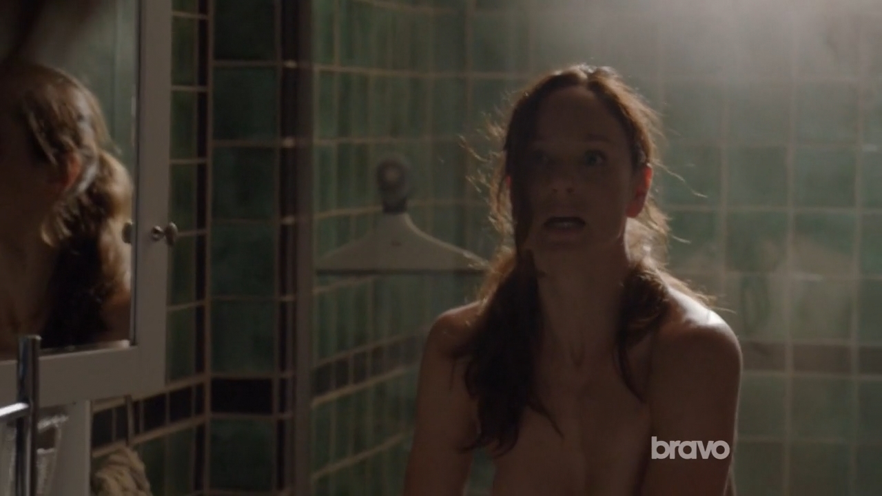 Sarah Wayne Callies Nue Dans Colony