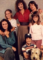 A New Kind of Family (1979-1980) Scènes de Nu