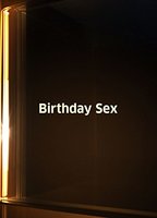 Birthday sex scènes de nu