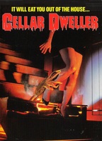 Cellar Dweller (1988) Scènes de Nu
