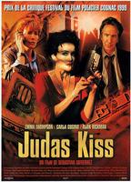 Judas Kiss scènes de nu