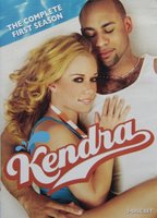 Kendra 2009 - 2011 film scènes de nu