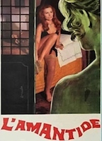 L'amantide (1976) Scènes de Nu