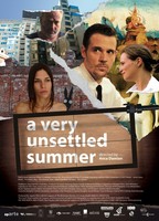 A Very Unsettled Summer 2013 film scènes de nu