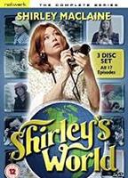 Shirley's World scènes de nu