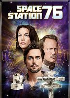 Space Station 76 2014 film scènes de nu