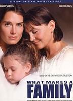 What Makes a Family (2001) Scènes de Nu