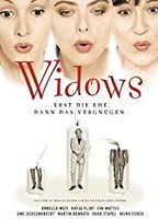 Widows - Erst die Ehe, dann das Vergnügen (1998) Scènes de Nu