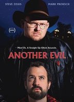 Another Evil (2016) Scènes de Nu