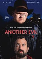 Another Evil 2016 film scènes de nu