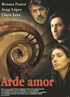 Arde amor (2000) Scènes de Nu