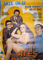 Ates parçasi (1977) Scènes de Nu