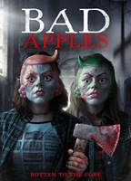 Bad Apples (2018) Scènes de Nu