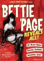 Bettie Page Reveals All (2012) Scènes de Nu