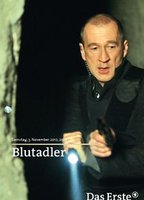 Blutadler (2012) Scènes de Nu