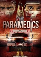Paramedics (2016) Scènes de Nu