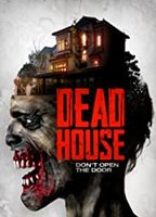 Dead House (2014) Scènes de Nu