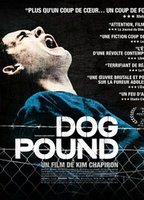 Dog Pound (2010) Scènes de Nu