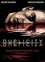 Duplicity (II) 2005 film scènes de nu