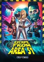 Escape from Area 51 (2021) Scènes de Nu