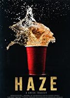 Haze (2016) Scènes de Nu
