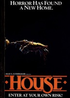 House (1985) Scènes de Nu