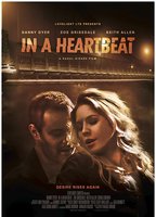In a Heartbeat (2014) Scènes de Nu