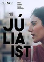 Júlia ist (2017) Scènes de Nu