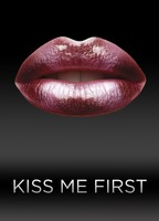 Kiss Me First (2018-présent) Scènes de Nu