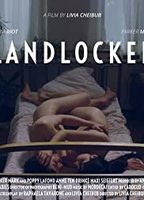 Landlocked (2018) Scènes de Nu