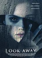 Look Away (2018) Scènes de Nu