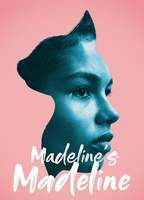 Madeline's Madeline (2018) Scènes de Nu