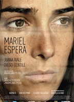 Mariel espera (2017) Scènes de Nu