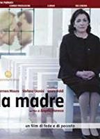 Mother (2013) Scènes de Nu