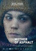 Mother of Asphalt (2010) Scènes de Nu