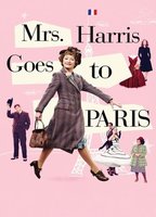 Mrs Harris Goes to Paris 2022 film scènes de nu
