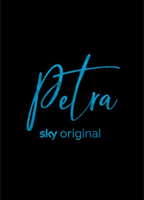 Petra (2020-présent) Scènes de Nu